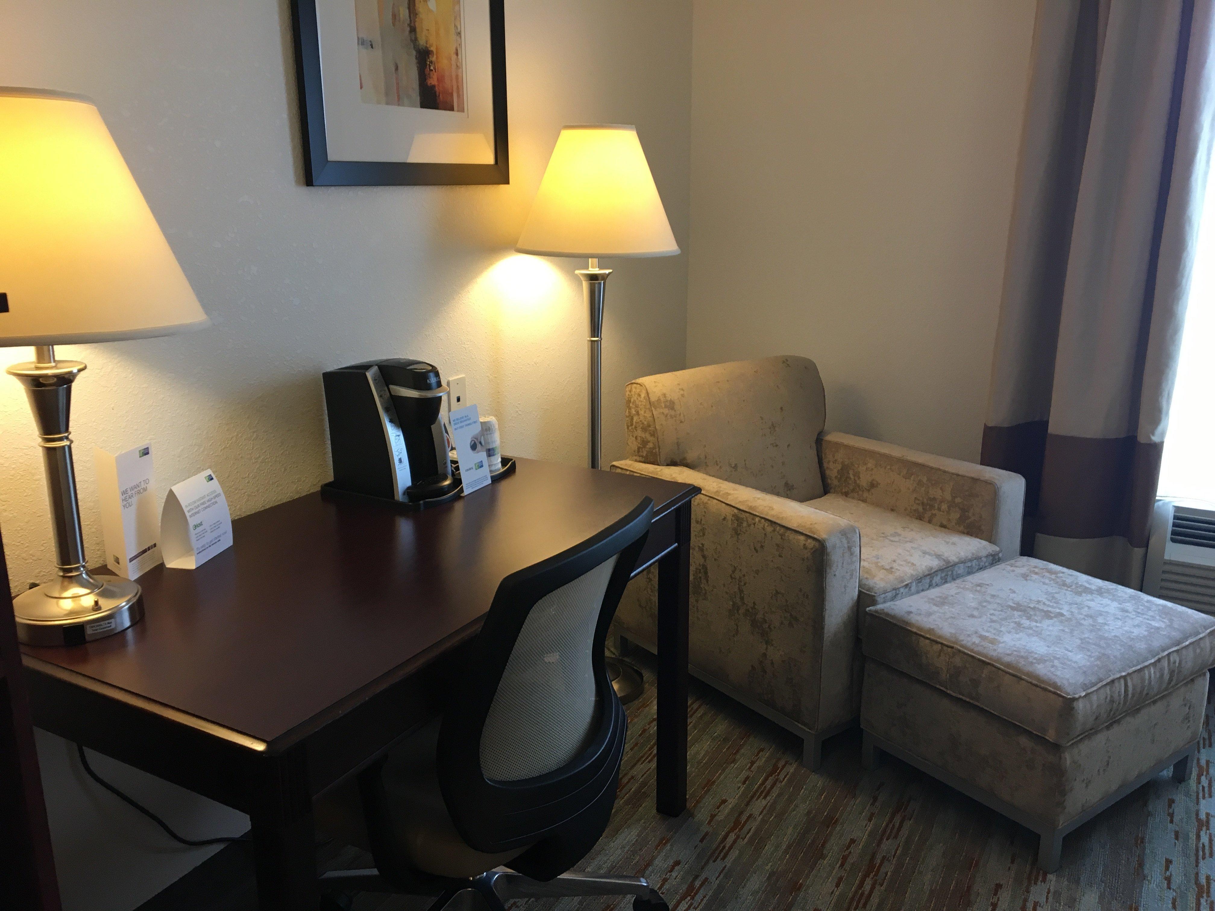 Holiday Inn Express West Jefferson By Ihg Ngoại thất bức ảnh