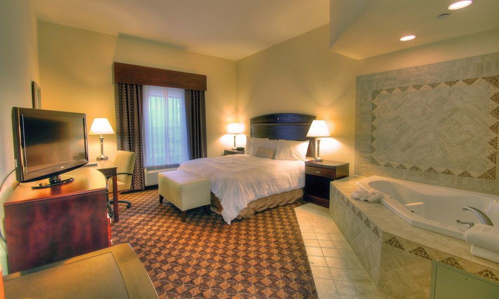 Holiday Inn Express West Jefferson By Ihg Phòng bức ảnh