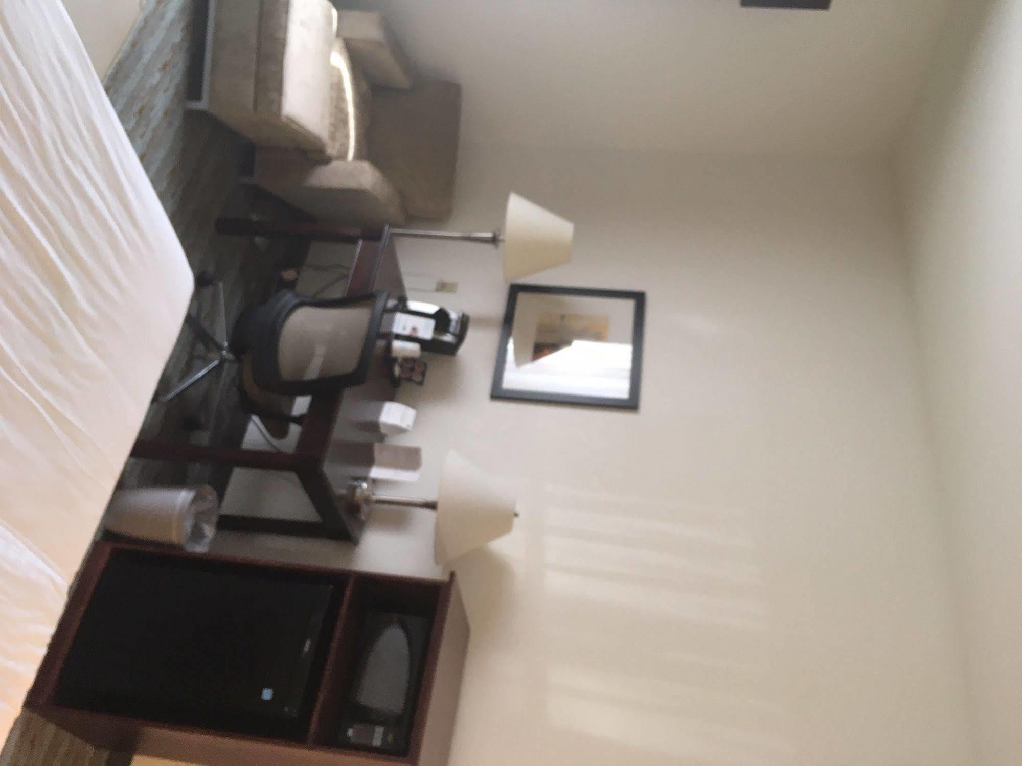 Holiday Inn Express West Jefferson By Ihg Ngoại thất bức ảnh